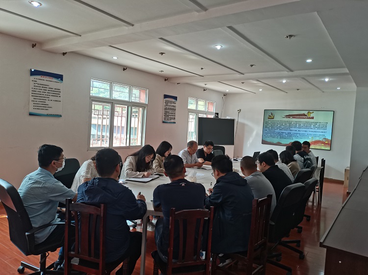绵九公司平通代表处党支部召开专题学习会.png
