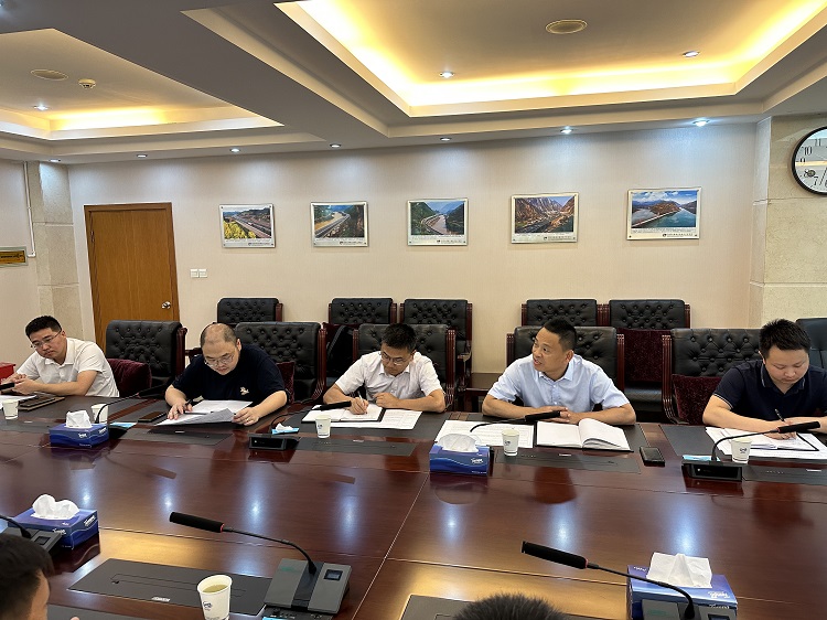 座谈会照片2.jpg
