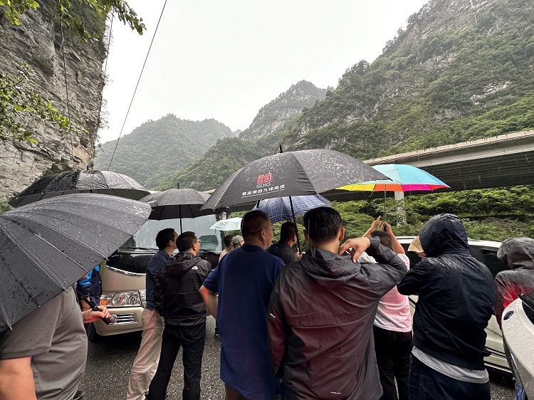 A14设计回访照片.jpg