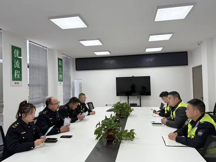 政策上门·护航畅通 九绵高速绿通宣传助力物流高效通行